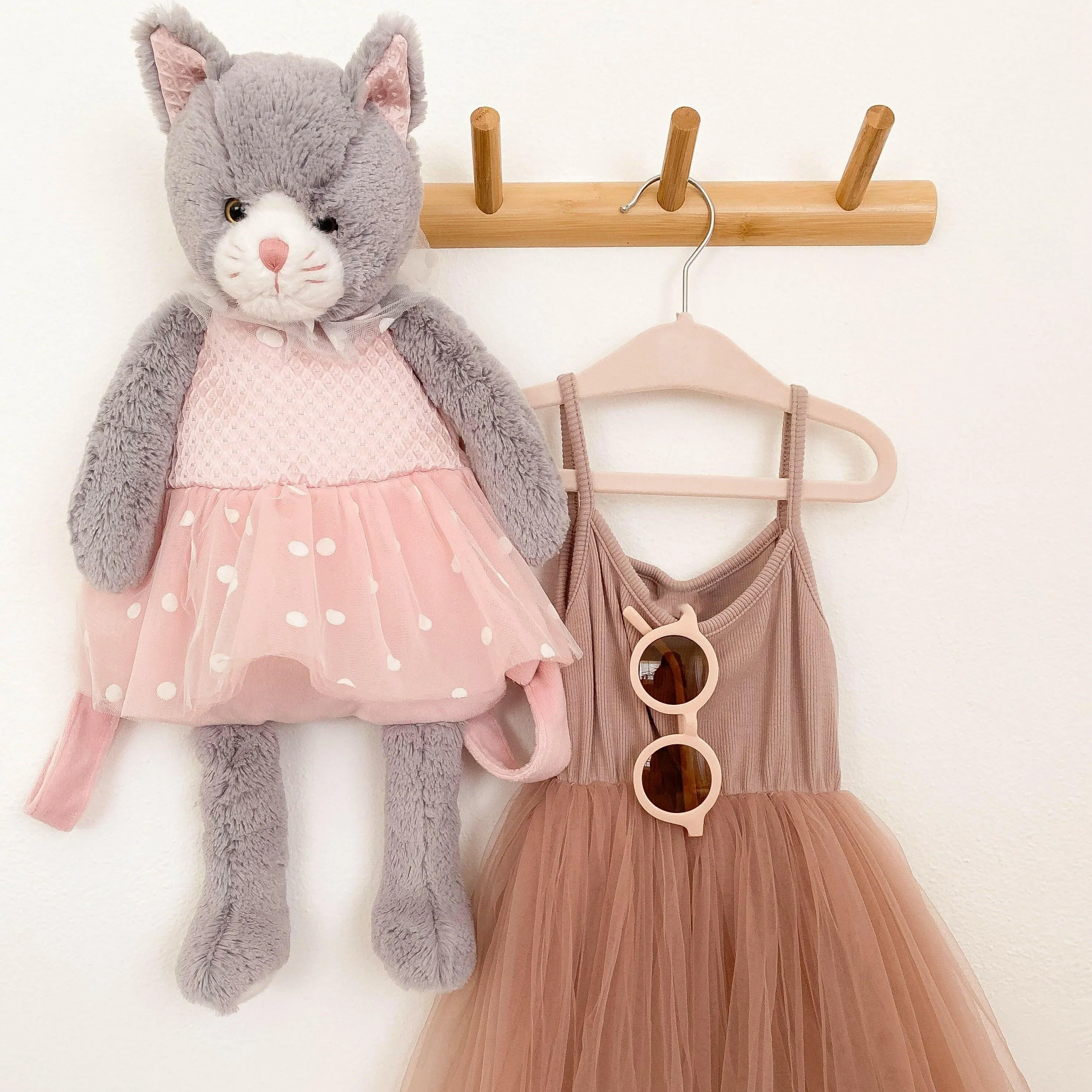 'CELESTE’ CAT PLUSH BACKPACK